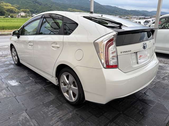 トヨタ プリウス １．８ Ｇ ツーリングセレクション レザーパッケージ H25年 (近畿) 99