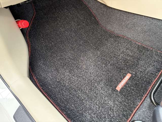 トヨタ プリウス １．８ Ｓ ツーリングセレクション マイコーデ H26年 (近畿) 99