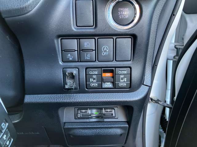 トヨタ ヴォクシー ２．０ ＺＳ 煌ＩＩＩ R3年 (関東) 99