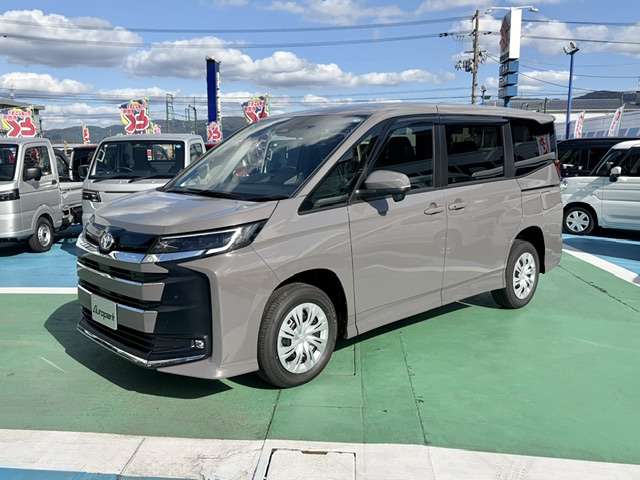 トヨタ ノア １．８ ハイブリッド Ｓ－Ｘ Ｅ－ＦＯＵＲ ４ＷＤ R8年 () 99