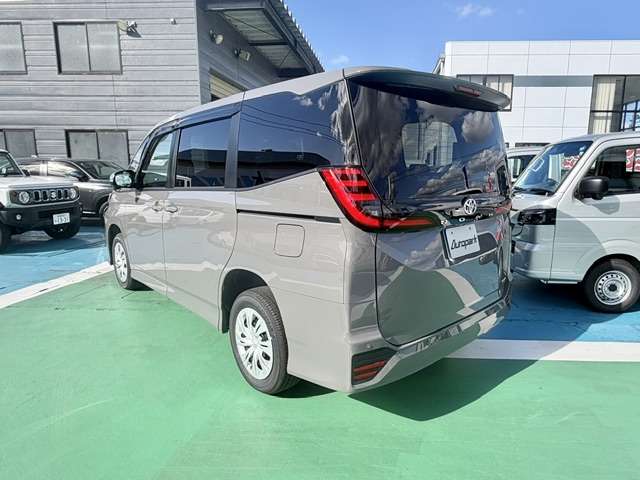 トヨタ ノア １．８ ハイブリッド Ｓ－Ｘ Ｅ－ＦＯＵＲ ４ＷＤ R8年 () 99