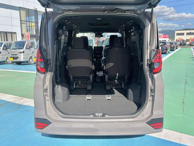 トヨタ ノア １．８ ハイブリッド Ｓ－Ｘ Ｅ－ＦＯＵＲ ４ＷＤ R8年 () 99