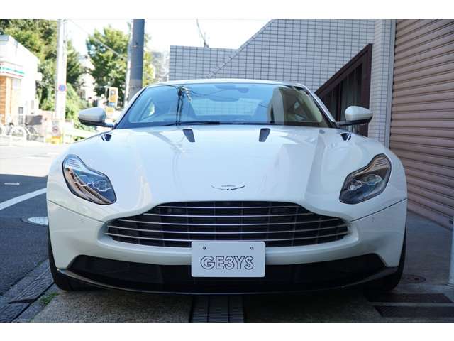 アストンマーティン ＤＢ１１ ローンチエディション H28年 (関東) 99