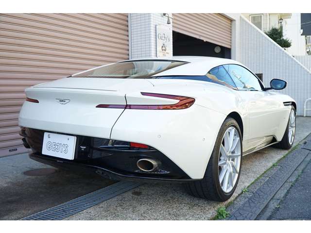 アストンマーティン ＤＢ１１ ローンチエディション H28年 (関東) 99