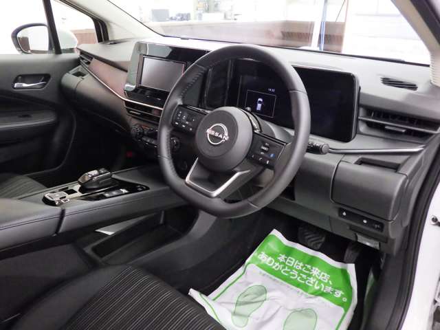 日産 ノート １．２ Ｘ ＦＯＵＲ ４ＷＤ R7年 (東北) 99