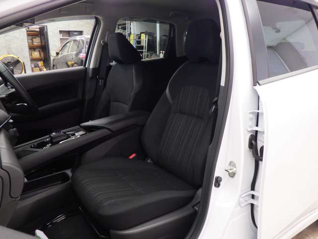 日産 ノート １．２ Ｘ ＦＯＵＲ ４ＷＤ R7年 (東北) 99