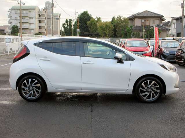 トヨタ アクア １．５ Ｚ R4年 (関東) 99