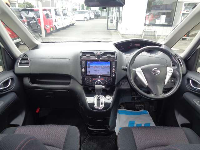 日産 セレナ ２．０ ハイウェイスター Ｓ－ＨＹＢＲＩＤ Ｖセレクション H25年 (関東) 99