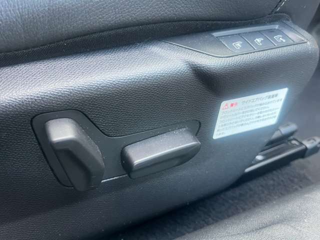 シトロエン Ｃ４ シャイン ブルーＨＤＩ ディーゼルターボ R4年 (関東) 99