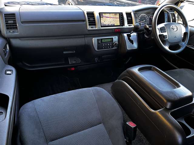 トヨタ レジアスエースバン ２．８ スーパーＧＬ ロングボディ ディーゼルターボ R2年 (関東) 99