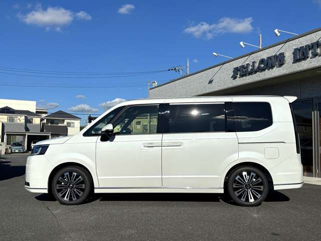 ホンダ ステップワゴン　ハイブリッド ２．０ Ｅ：ＨＥＶ スパーダ プレミアムライン R8年 () 99