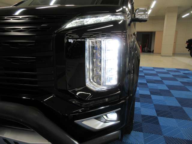 三菱 デリカ　Ｄ：５ ２．２ Ｐ ディーゼルターボ ４ＷＤ R1年 (関東) 99