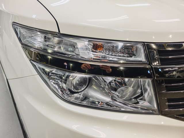 日産 エルグランド ３．５ ライダー ブラックライン H25年 (近畿) 99