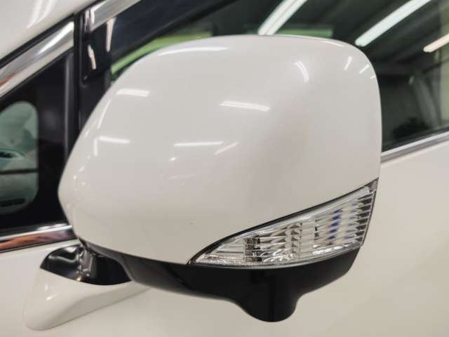 日産 エルグランド ３．５ ライダー ブラックライン H25年 (近畿) 99