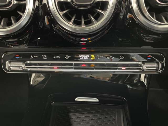 メルセデスベンツ ＣＬＡクラス ＣＬＡ２００Ｄ ＡＭＧライン ディーゼルターボ R3年 () 99