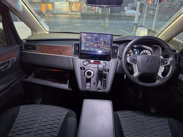 三菱 デリカ　Ｄ：５ ２．２ Ｐ ディーゼルターボ ４ＷＤ R5年 (近畿) 99