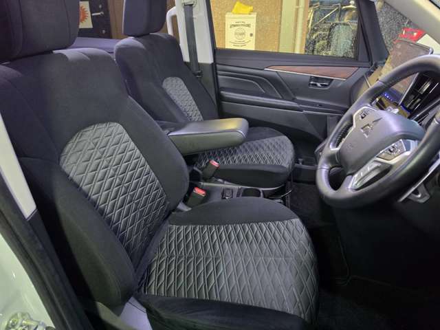 三菱 デリカ　Ｄ：５ ２．２ Ｐ ディーゼルターボ ４ＷＤ R5年 (近畿) 99