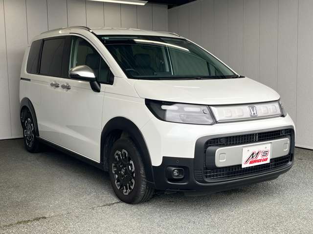 ホンダ フリード　ハイブリッド １．５ Ｅ：ＨＥＶ クロスター ４ＷＤ R7年 (東北) 99