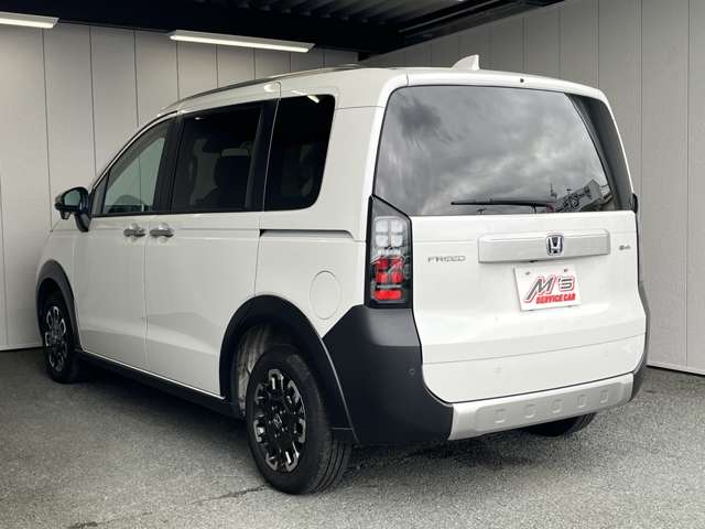 ホンダ フリード　ハイブリッド １．５ Ｅ：ＨＥＶ クロスター ４ＷＤ R7年 (東北) 99