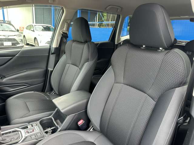 スバル フォレスター　ハイブリッド ２．０ アドバンス ４ＷＤ H30年 (関東) 99