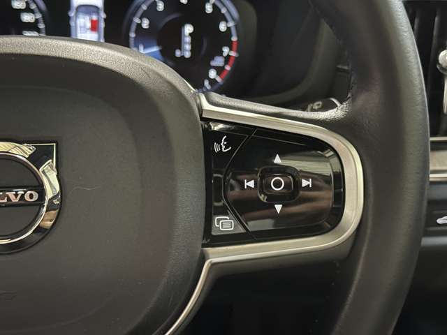 ボルボ Ｖ６０ Ｔ５　インスクリプション H30年 (関東) 99