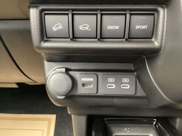スズキ クロスビー １．２ ハイブリッド ＭＺ アップグレードパッケージ装着車 R8年 (関東) 99