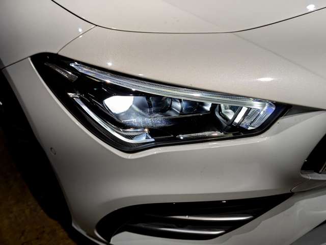 ＡＭＧ ＣＬＡ ＣＬＡ ３５ ４マチック ４ＷＤ R2年 () 99