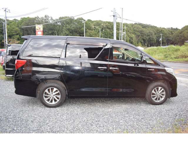 トヨタ アルファード　ハイブリッド ２．４ Ｘ ４ＷＤ H26年 (中国) 99