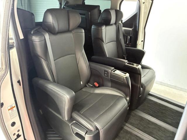 トヨタ ヴェルファイア ２．５ Ｚ Ｇエディション H27年 (中国) 99