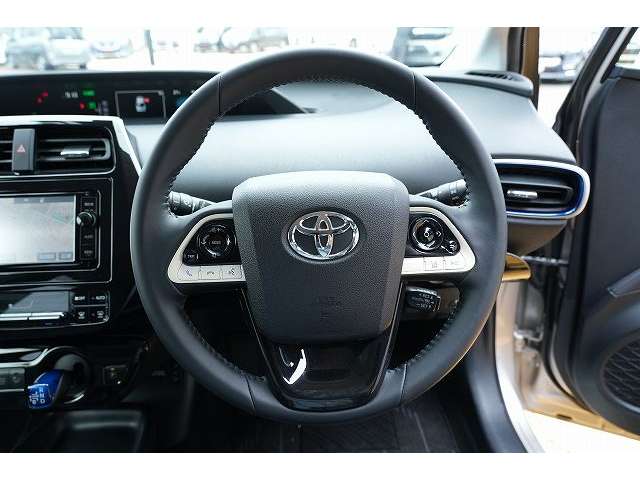トヨタ プリウス １．８ Ｓ ツーリングセレクション H28年 (関東) 99