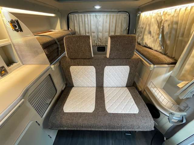 トヨタ ハイエースバン ホワイトハウス R3年 (関東) 99