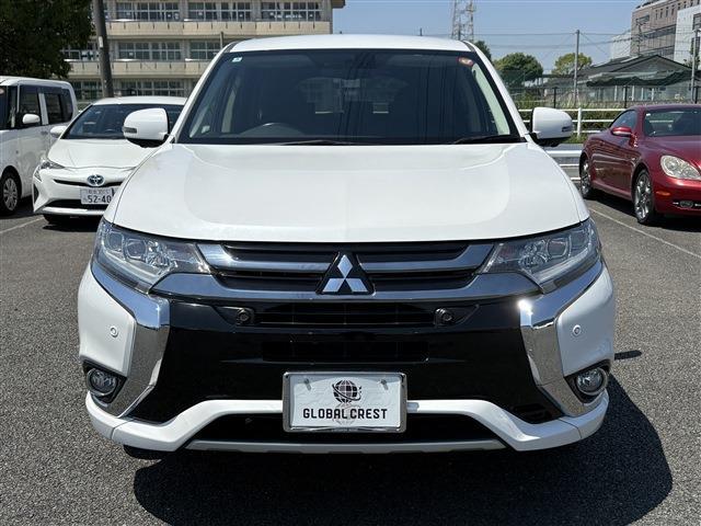 三菱 アウトランダーＰＨＥＶ ２．０ Ｇ ナビパッケージ ４ＷＤ H28年 (九州・沖縄) 99
