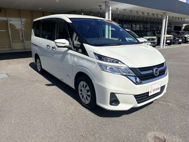 日産 セレナ ２．０ Ｘ H29年 (九州・沖縄) 99
