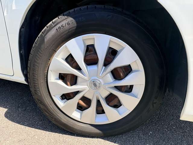 日産 セレナ ２．０ Ｘ H29年 (九州・沖縄) 99