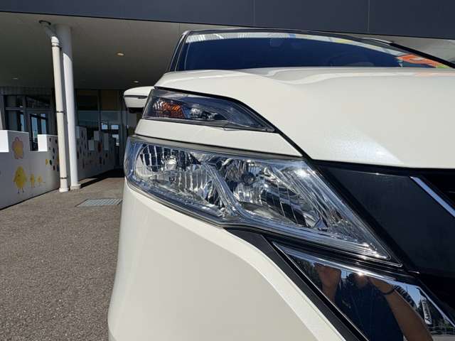 日産 セレナ ２．０ Ｘ H29年 (九州・沖縄) 99