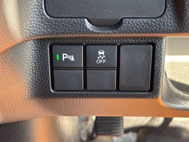 ホンダ Ｎ　ＢＯＸ カスタム ６６０ Ｌ R4年 (近畿) 99