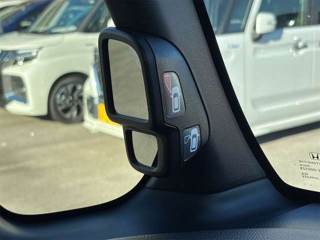 ホンダ Ｎ　ＢＯＸ カスタム ６６０ Ｌ R4年 (近畿) 99