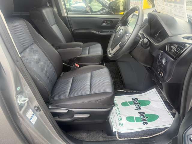 トヨタ ヴォクシー ２．０ ＺＳ 煌 ４ＷＤ H29年 (甲信越・北陸) 99