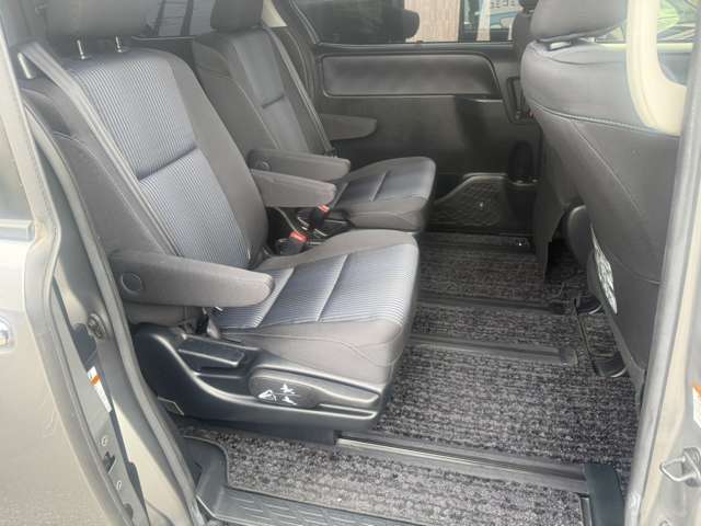 トヨタ ヴォクシー ２．０ ＺＳ 煌 ４ＷＤ H29年 (甲信越・北陸) 99