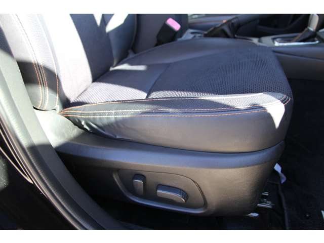 スバル フォレスター ２．０ エックスブレイク ４ＷＤ H26年 (関東) 99