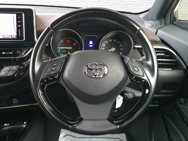 トヨタ Ｃ−ＨＲ ハイブリッド １．８ Ｇ H29年 (関東) 99