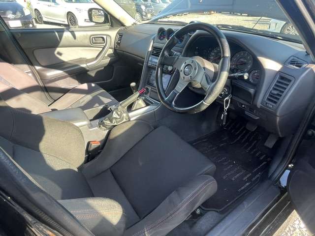 日産 スカイライン ２．５ ２５ＧＴターボ H10年 (近畿) 99