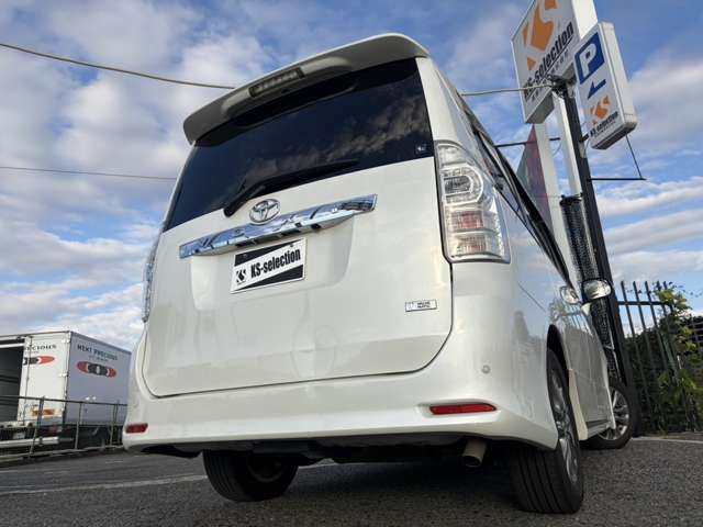 トヨタ ヴォクシー ２．０ ＺＳ 煌ＩＩ H24年 (近畿) 99