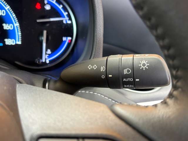 トヨタ ノア １．８ ハイブリッド Ｓ－Ｚ R4年 (近畿) 99