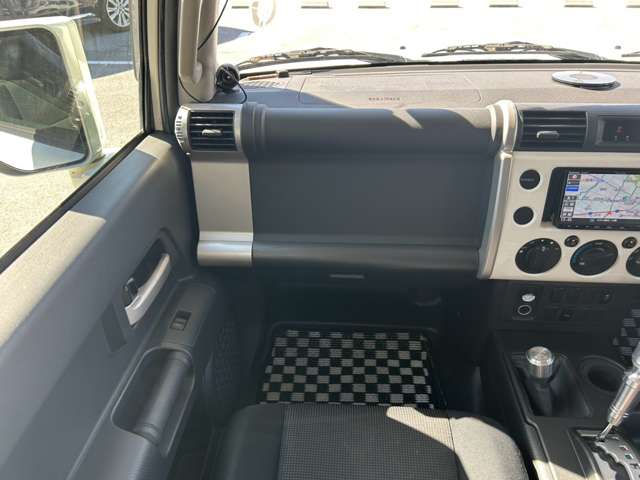トヨタ ＦＪ　クルーザー ４．０ ４ＷＤ H23年 (近畿) 99