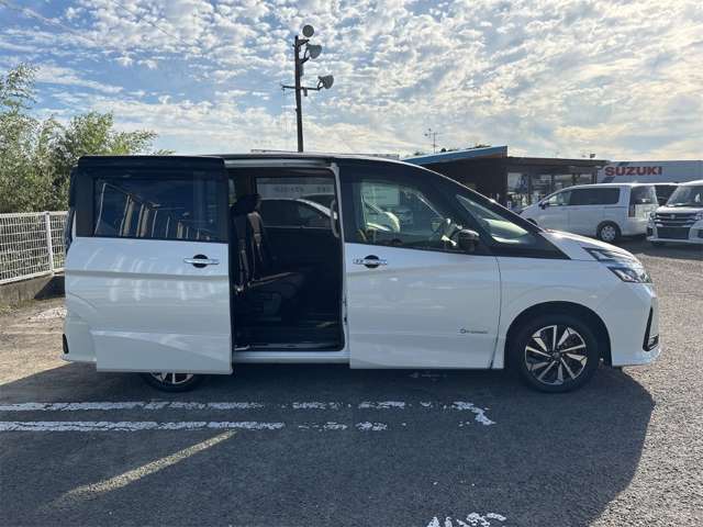 日産 セレナ １．２ Ｅ－ＰＯＷＥＲ ハイウェイスター Ｖ R2年 (四国) 99
