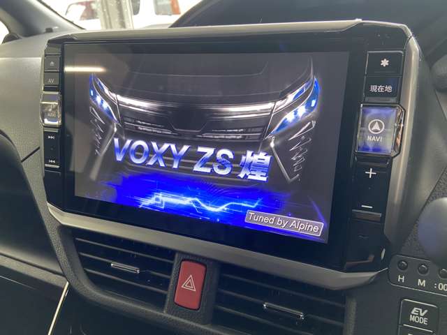 トヨタ ヴォクシー １．８ ハイブリッド ＺＳ 煌ＩＩ R1年 (近畿) 99