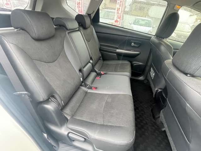 トヨタ プリウスΑ １．８ Ｇ H27年 (近畿) 99