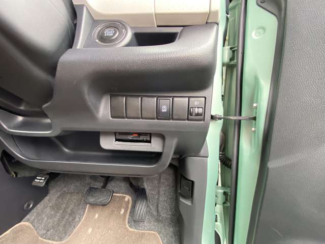 日産 モコ ６６０ Ｘ H28年 (中国) 99