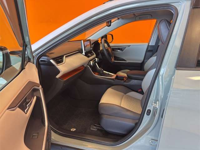 トヨタ ＲＡＶ４ ２．０ アドベンチャー ４ＷＤ R3年 (近畿) 99